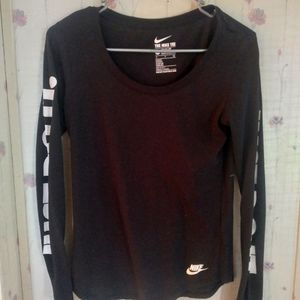 Nike tshirt